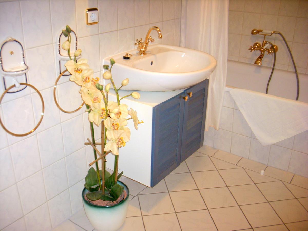 Elegant-Hotel "Zur Burg" Posterstein Room photo